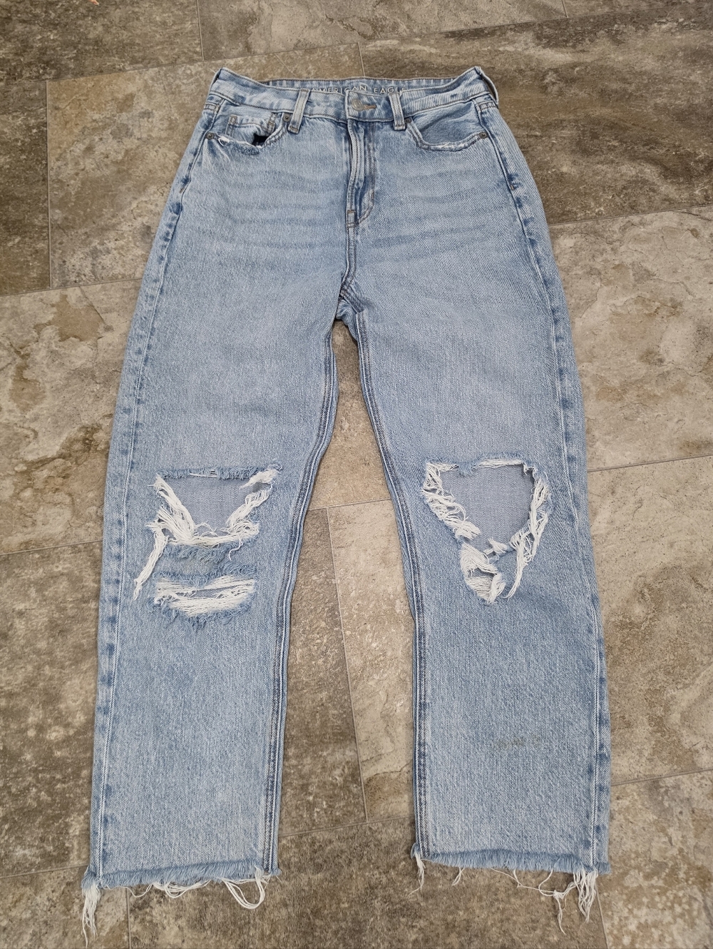 American Eagle Outfitters Light Blue Distressed Jeans